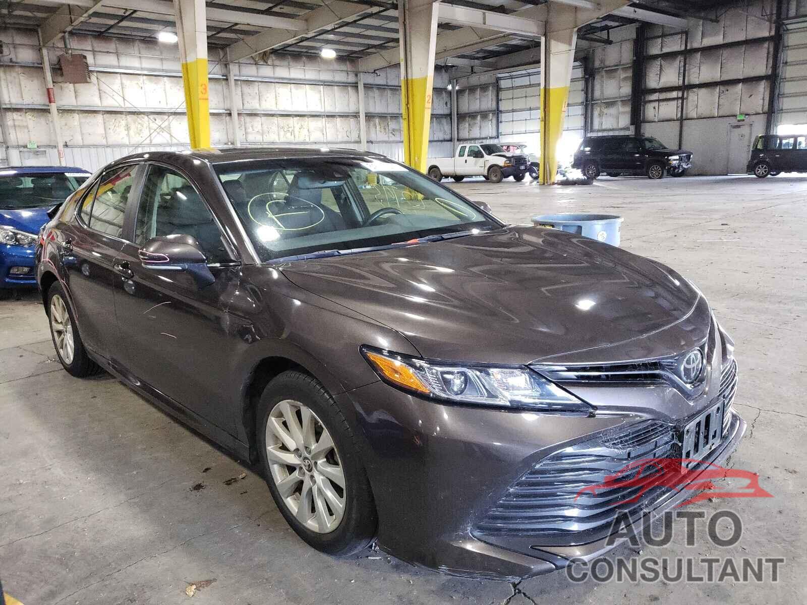 TOYOTA CAMRY 2018 - JTNB11HK0J3046408