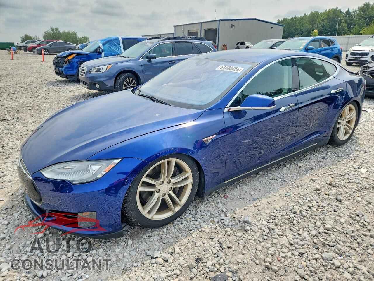TESLA MODEL S 2015 - 5YJSA1E25FF116147