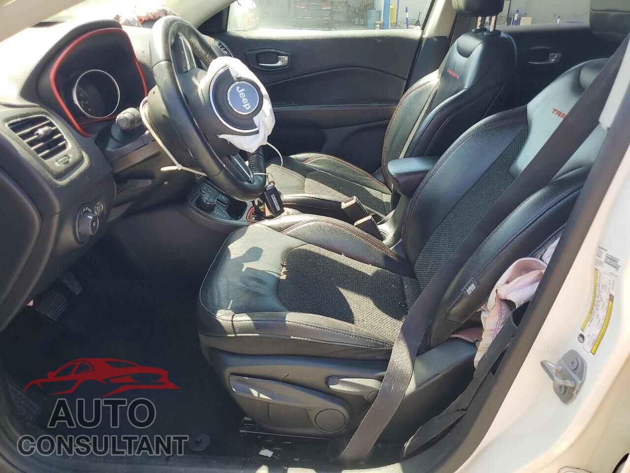 JEEP COMPASS 2019 - 3C4NJDDB5KT721314