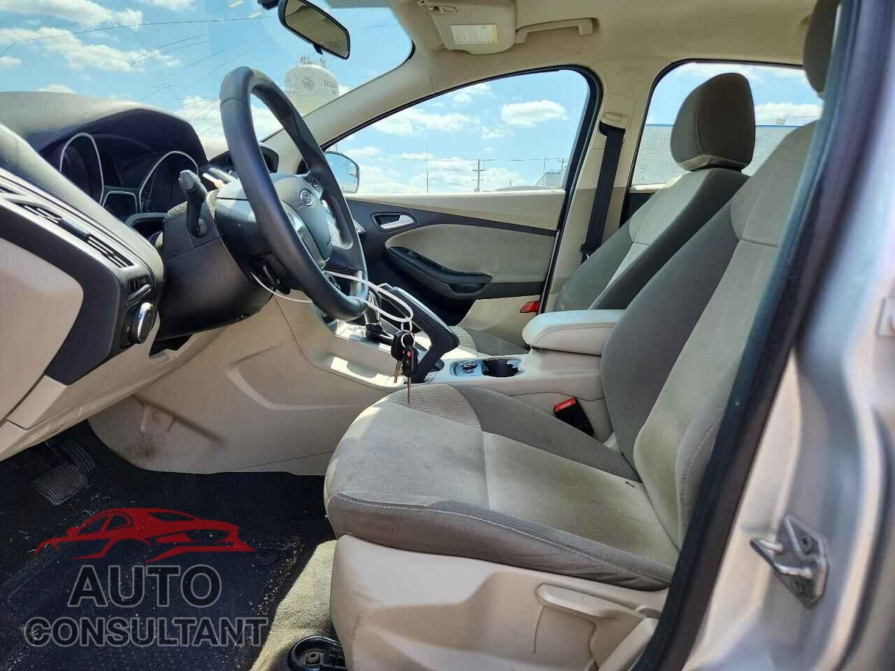 FORD FOCUS 2014 - 1FADP3F2XEL155111