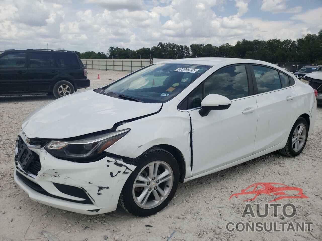 CHEVROLET CRUZE 2018 - 1G1BE5SM3J7192619