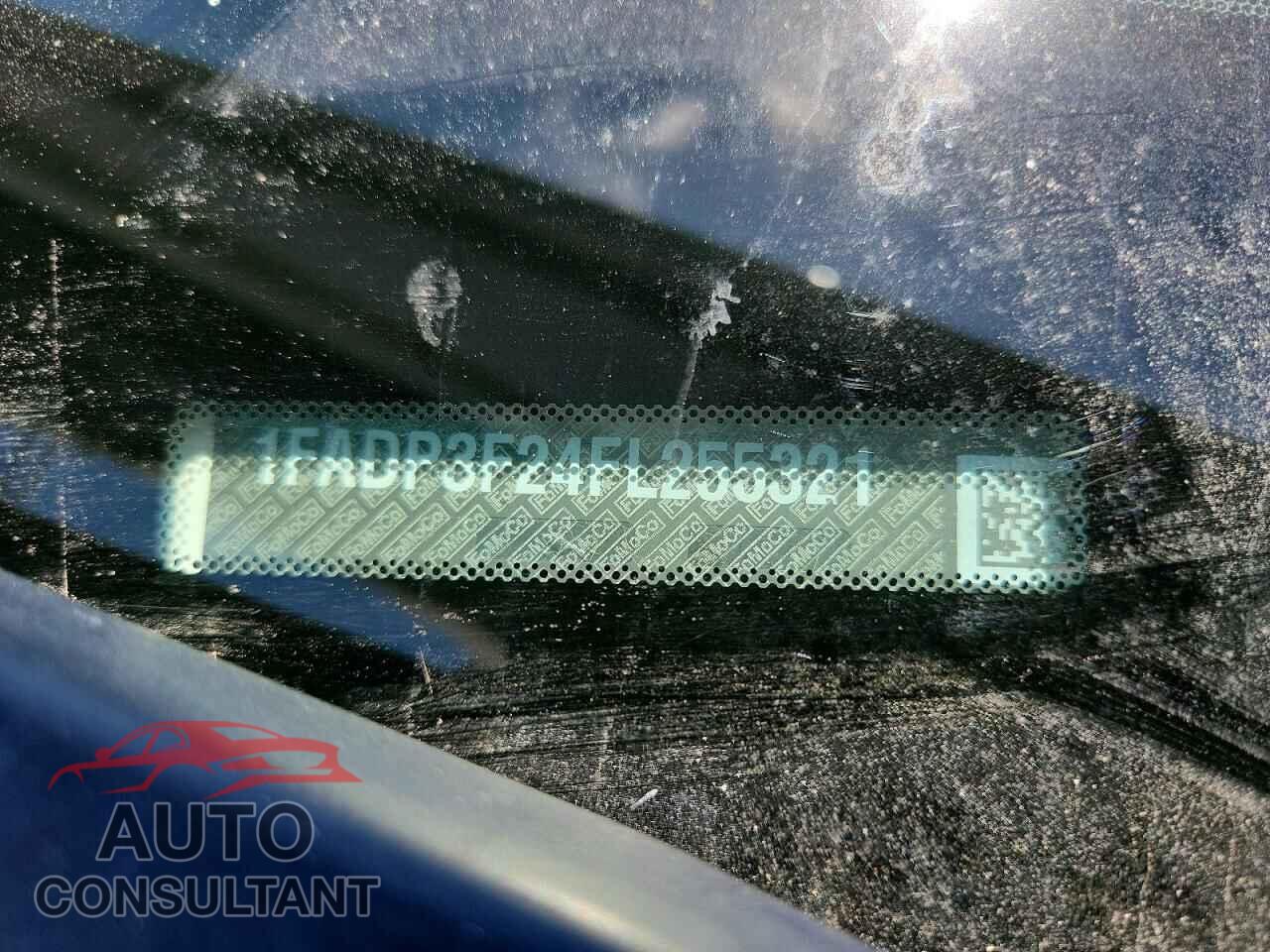 FORD FOCUS 2015 - 1FADP3F24FL255321