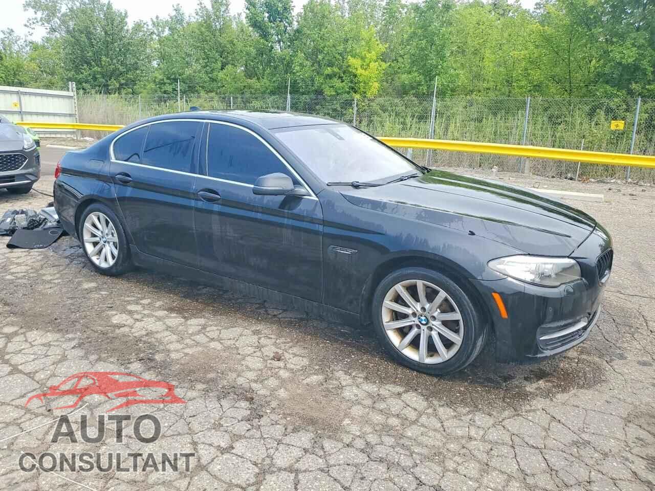 BMW 5 SERIES 2014 - WBA5B3C56ED533038