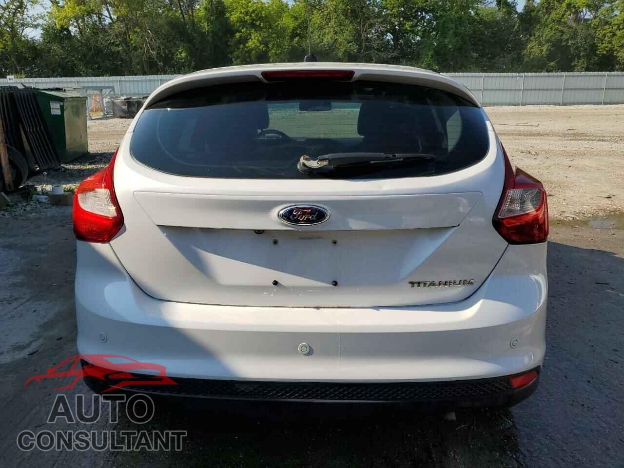 FORD FOCUS 2012 - 1FAHP3N25CL251275
