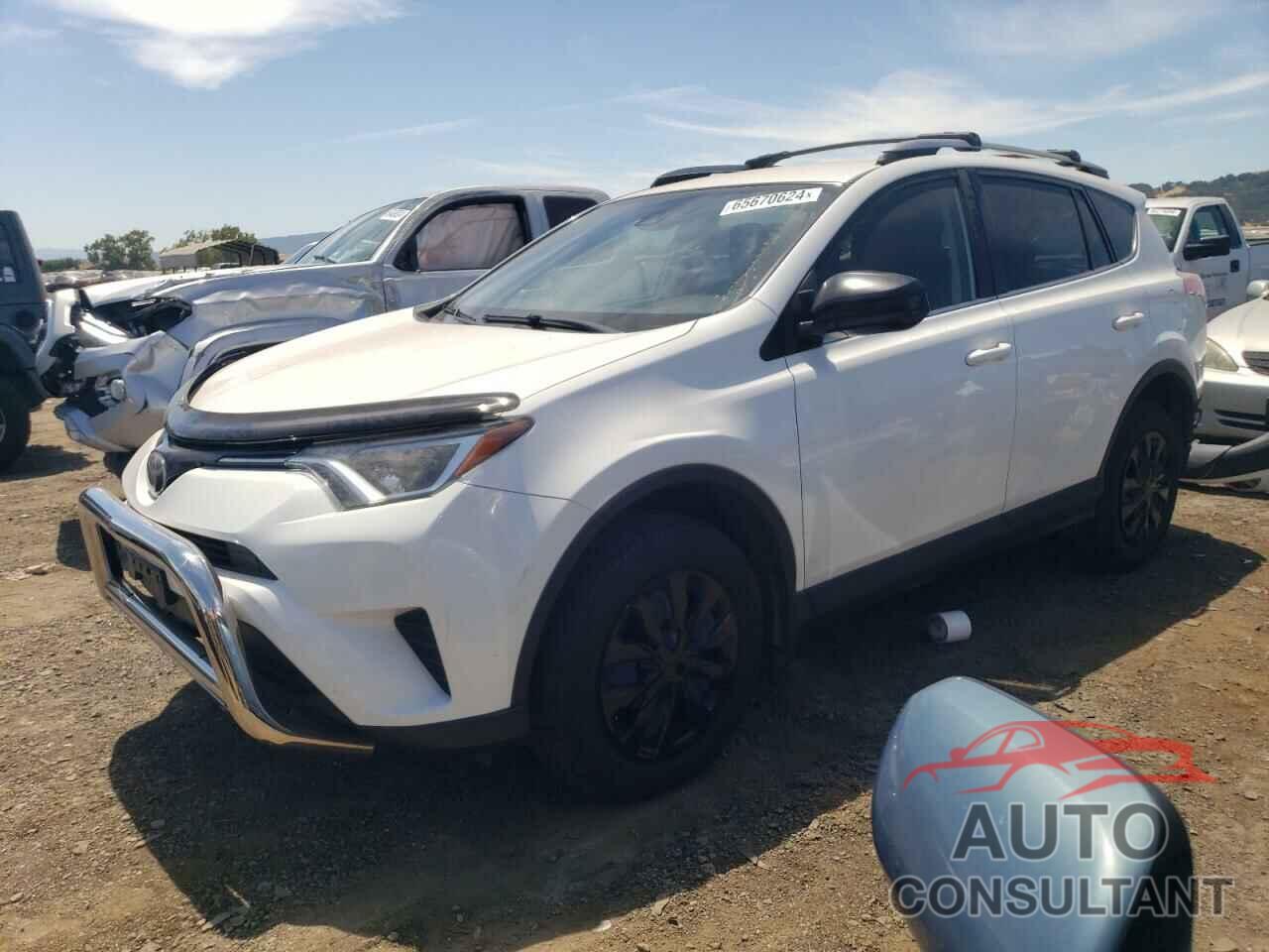 TOYOTA RAV4 2017 - JTMZFREV5HJ139383