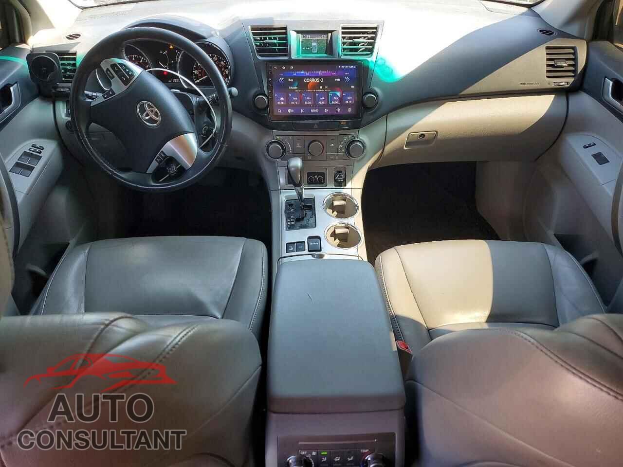 TOYOTA HIGHLANDER 2012 - 5TDBK3EH5CS173727