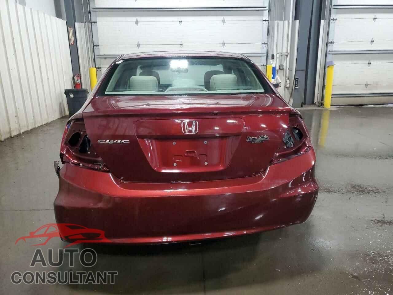 HONDA CIVIC 2012 - 2HGFB2F57CH586720
