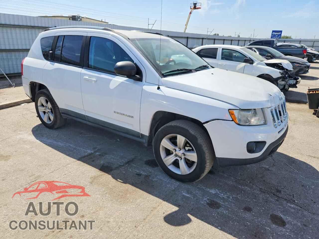 JEEP COMPASS 2011 - 1J4NF1FB2BD201679