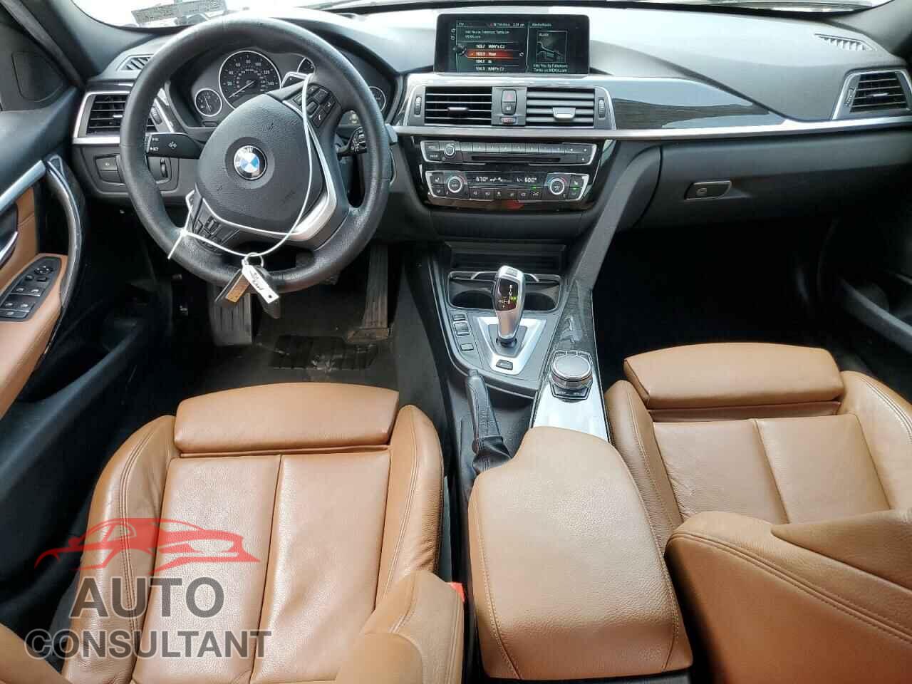 BMW 3 SERIES 2017 - WBA8E1C37HA156975