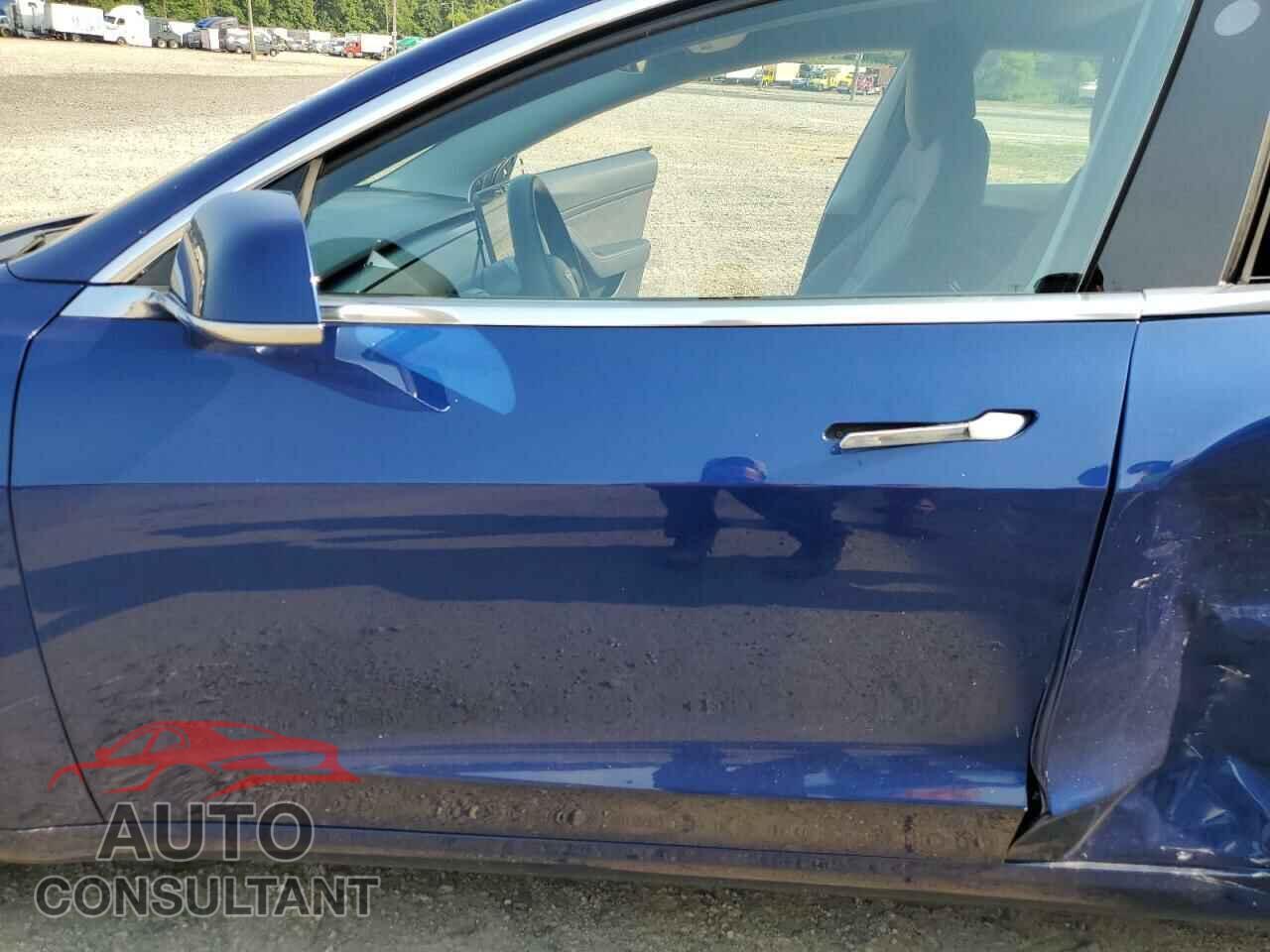 TESLA MODEL 3 2020 - 5YJ3E1EA2LF705815