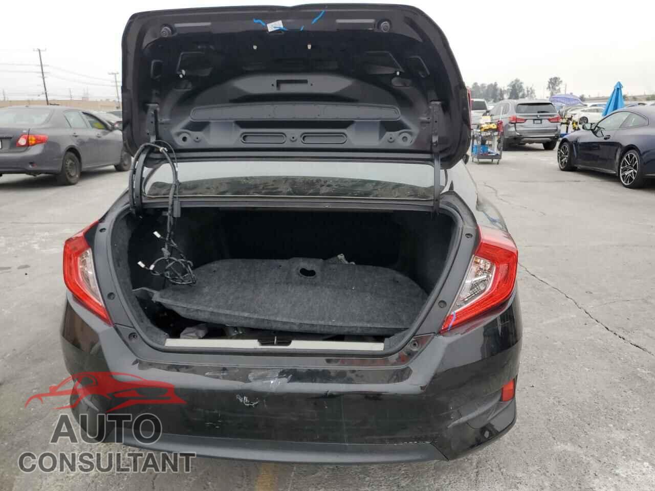 HONDA CIVIC 2017 - 19XFC2F58HE040314