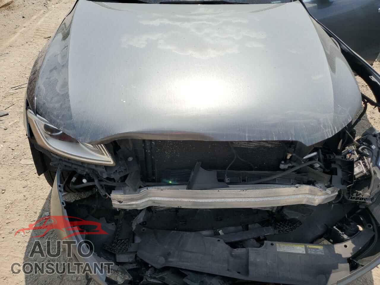 AUDI Q5 2017 - WA1M2AFP1HA048094