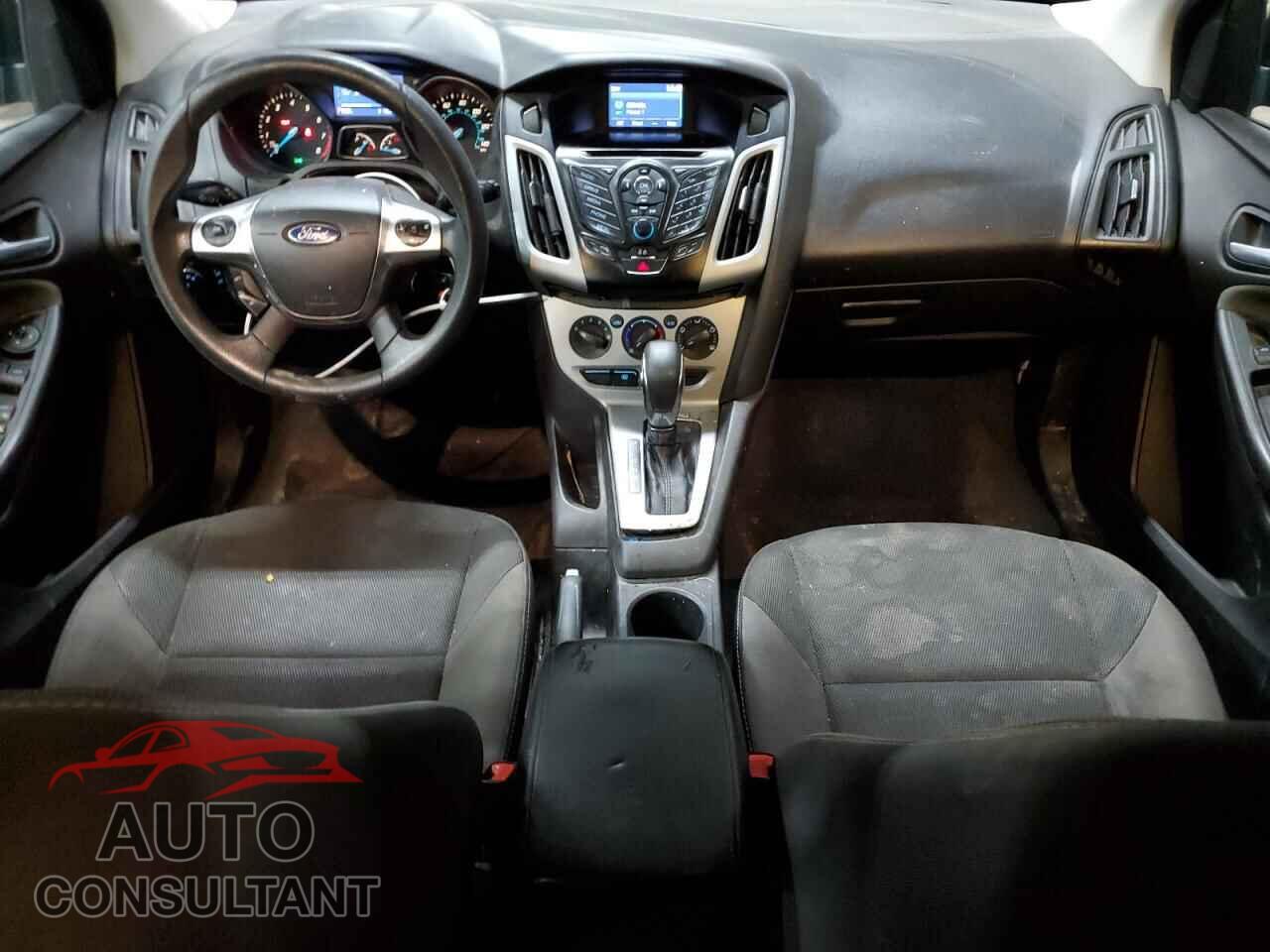 FORD FOCUS 2014 - 1FADP3K2XEL233795