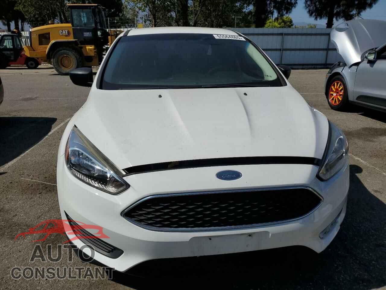 FORD FOCUS 2018 - 1FADP3E20JL303987