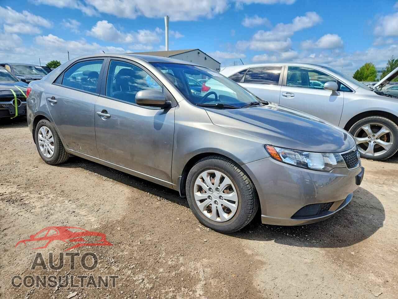 KIA FORTE 2011 - KNAFT4A23B5320117