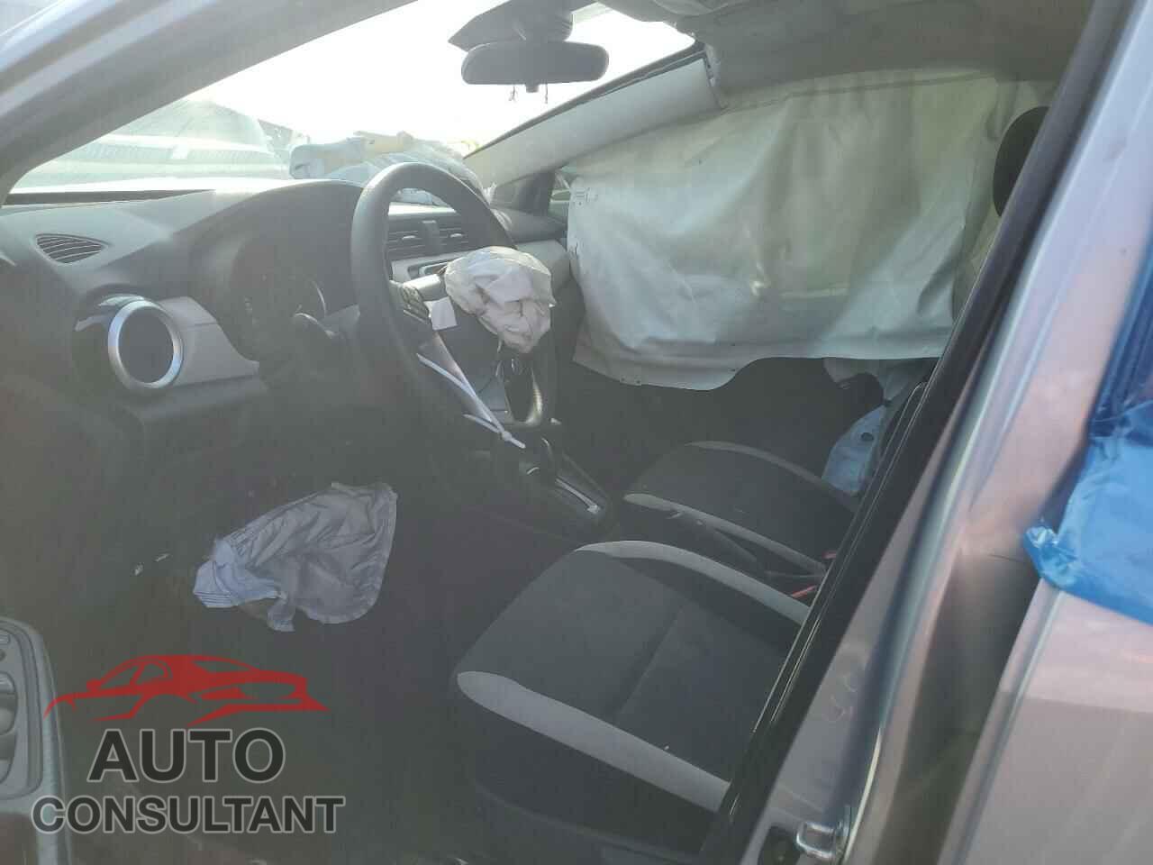 NISSAN VERSA 2021 - 3N1CN8EVXML853194