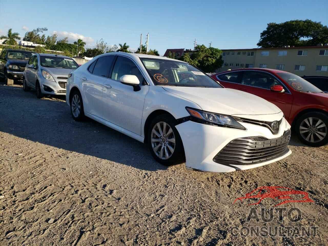 TOYOTA CAMRY 2018 - JTNB11HK9J3003119