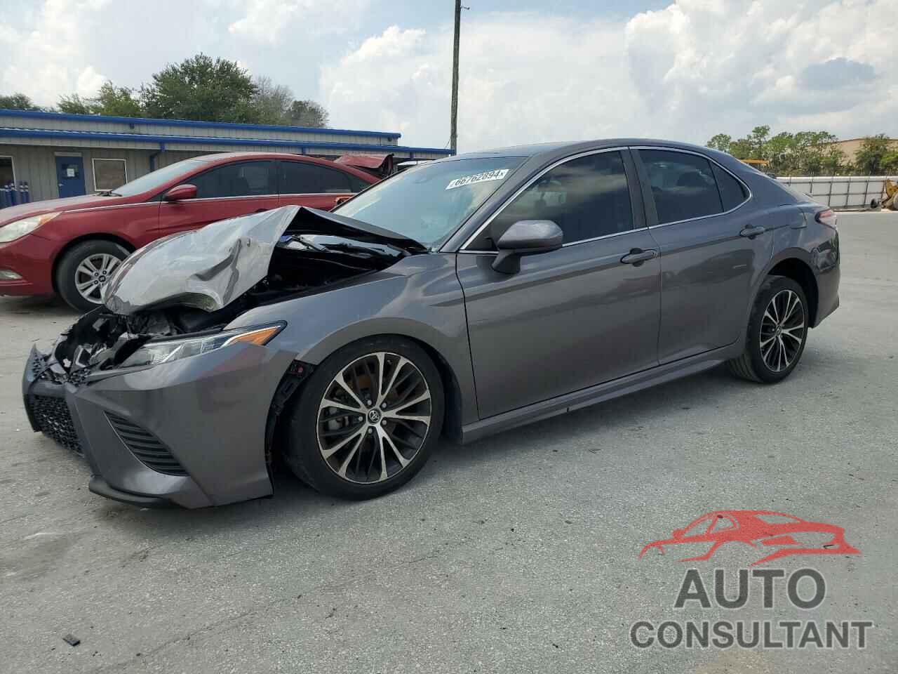 TOYOTA CAMRY 2018 - 4T1B11HK4JU632569