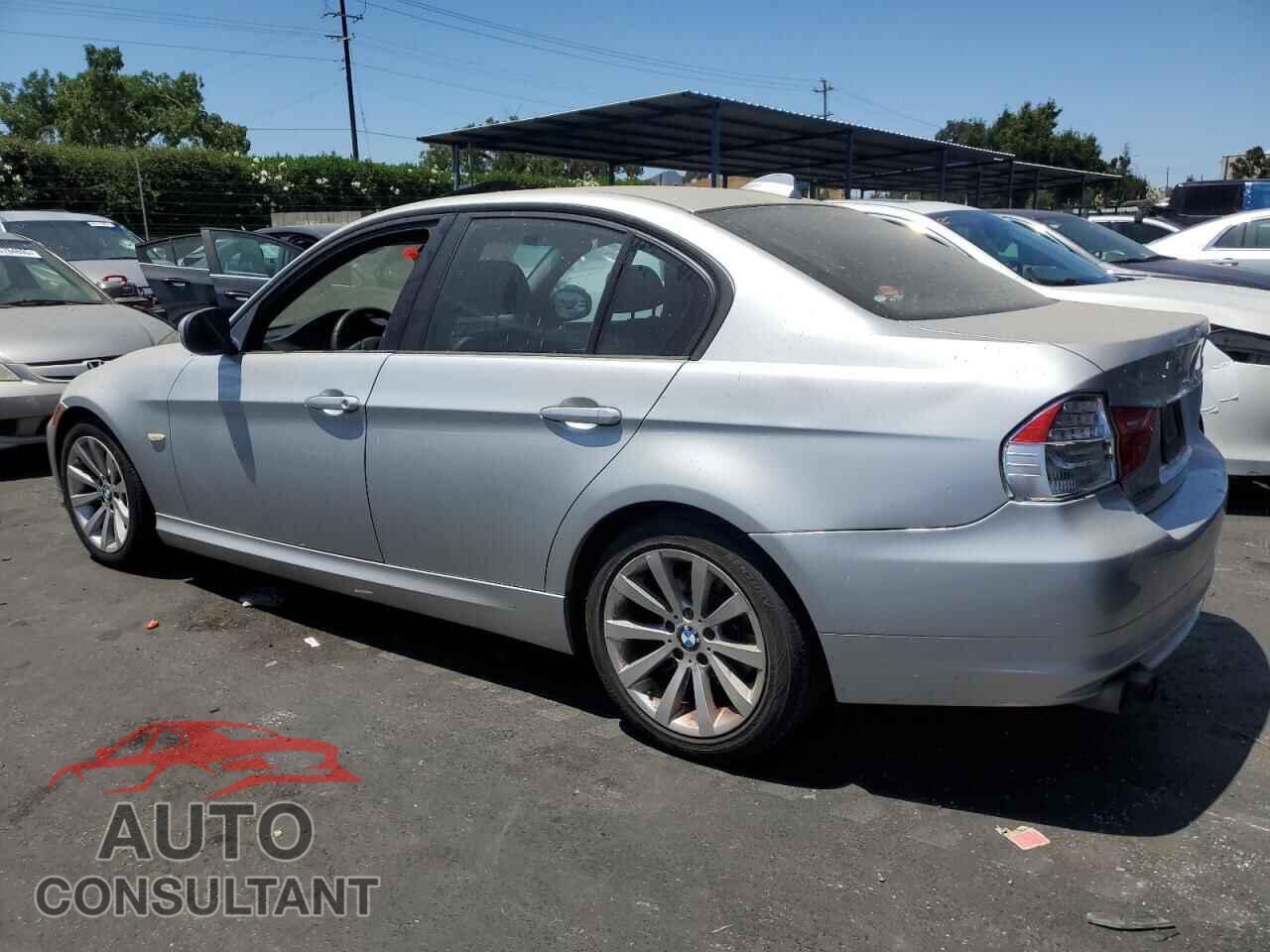 BMW 3 SERIES 2011 - WBAPH7C55BE130656