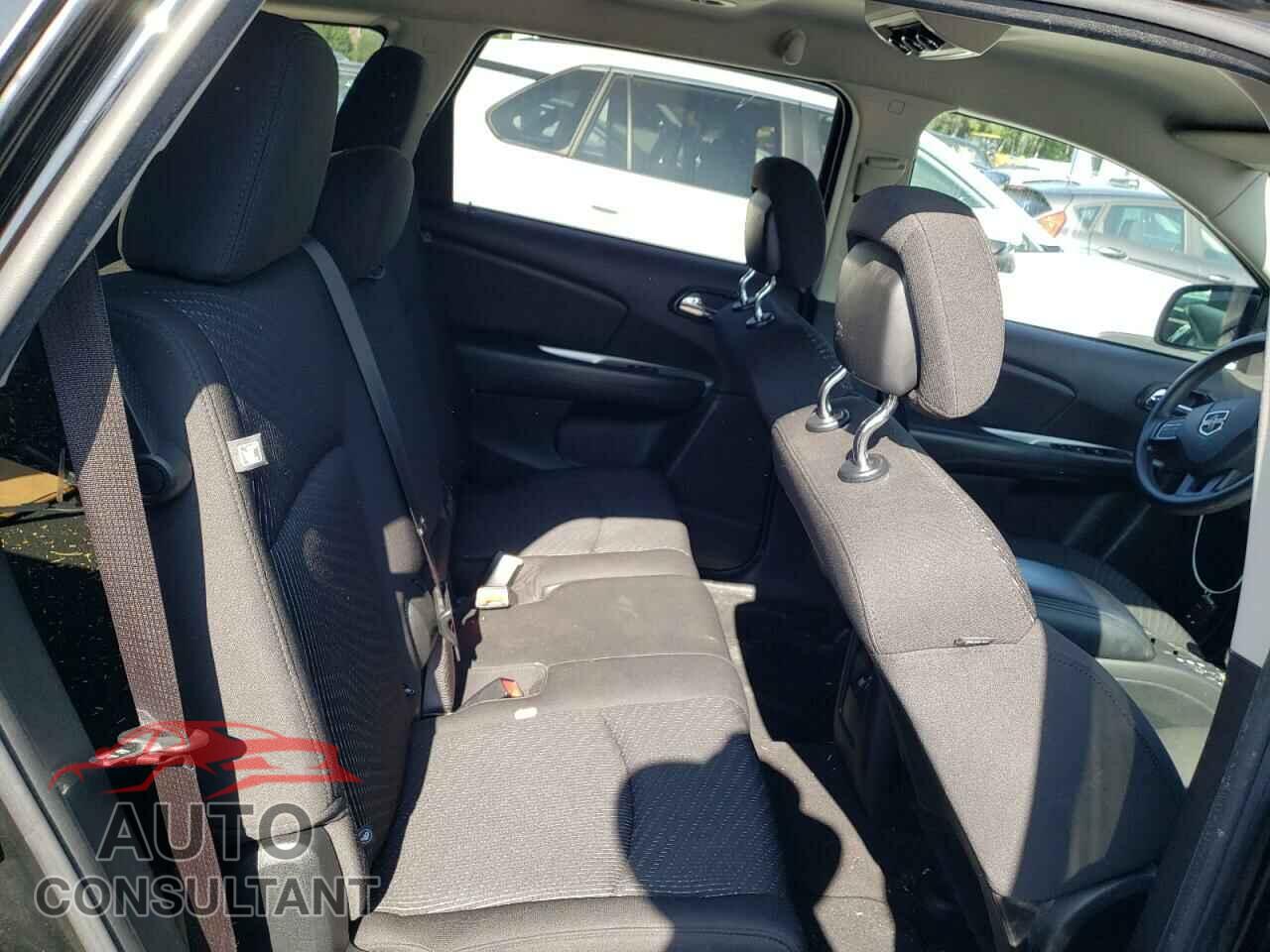 DODGE JOURNEY 2017 - 3C4PDCBB4HT590446