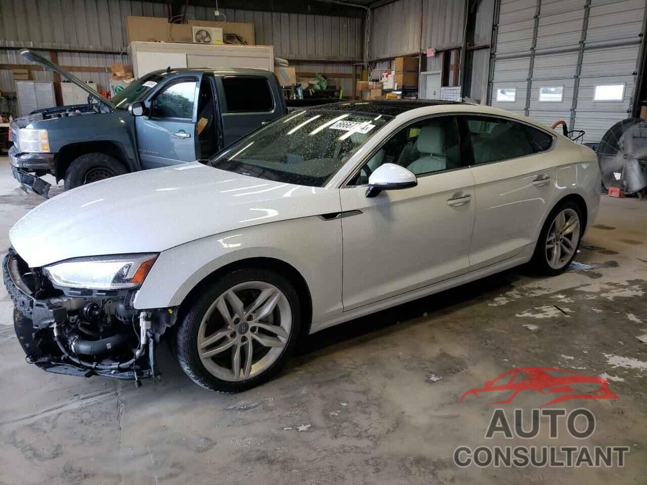 AUDI A5 2019 - WAUBNCF51KA097296