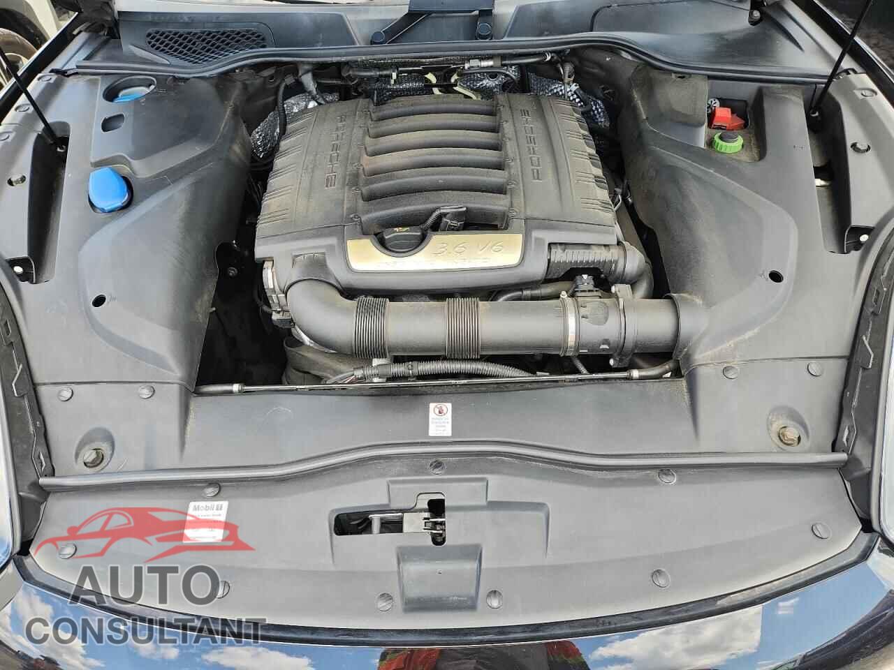 PORSCHE CAYENNE 2017 - WP1AA2A23HKA84715