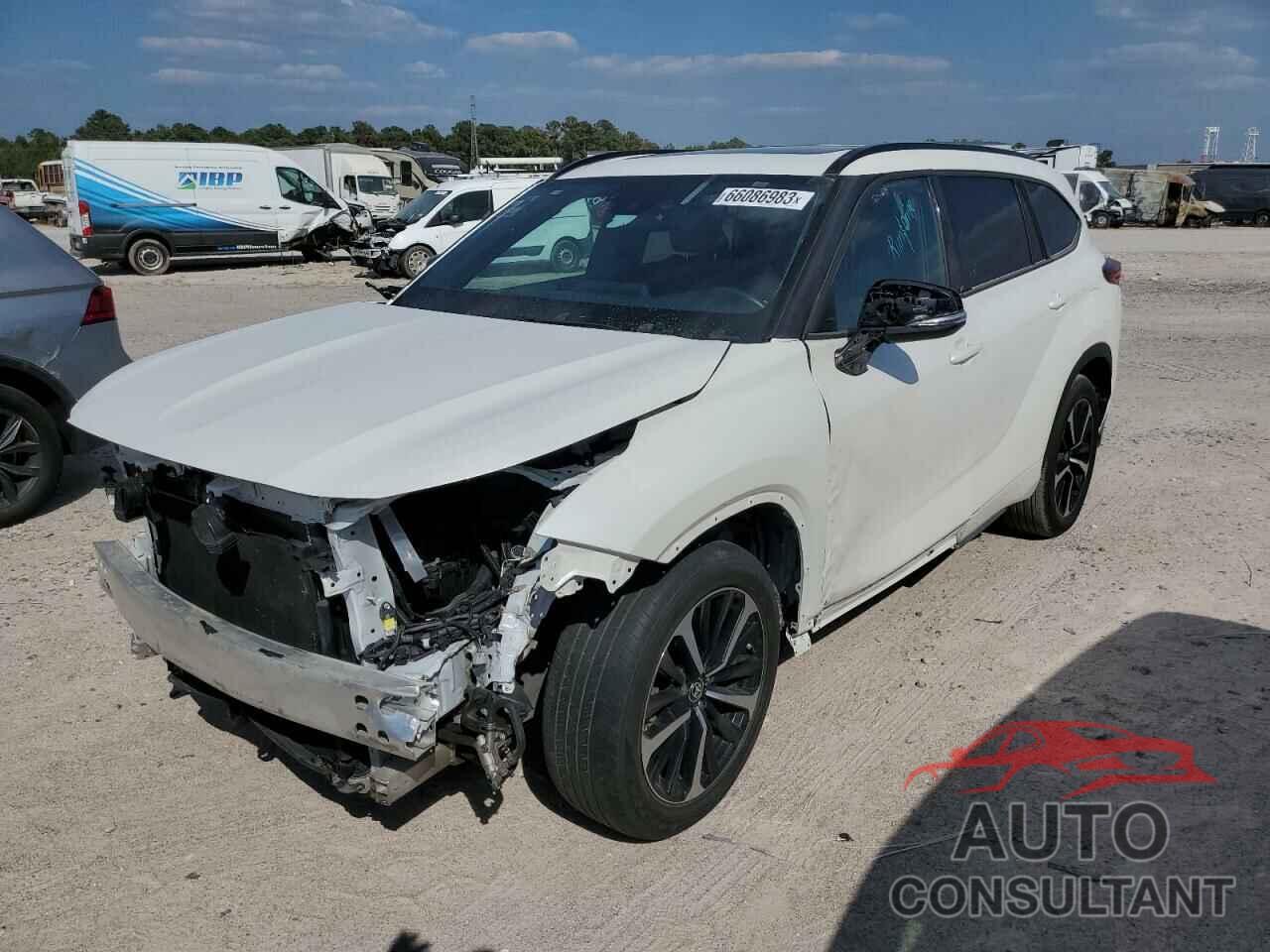 TOYOTA HIGHLANDER 2021 - 5TDLZRAH5MS042923