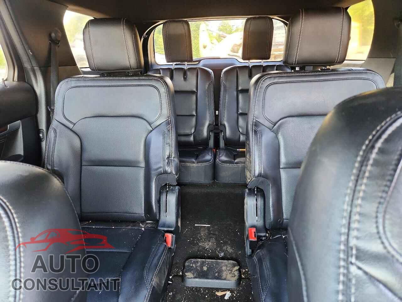FORD EXPLORER 2018 - 1FM5K8FH8JGB98309
