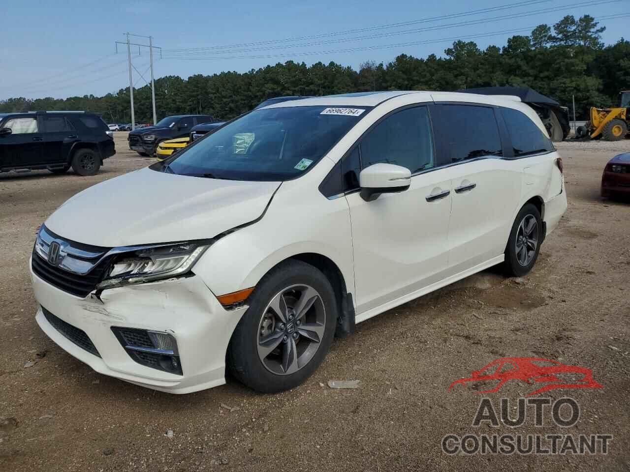 HONDA ODYSSEY 2018 - 5FNRL6H87JB056015