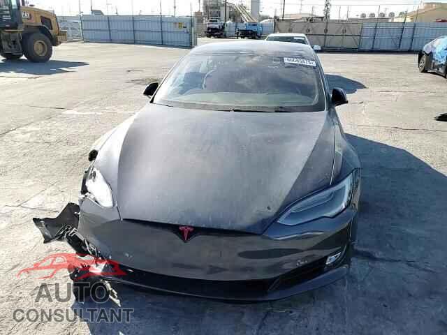 TESLA MODEL S 2019 - 5YJSA1E44KF330204