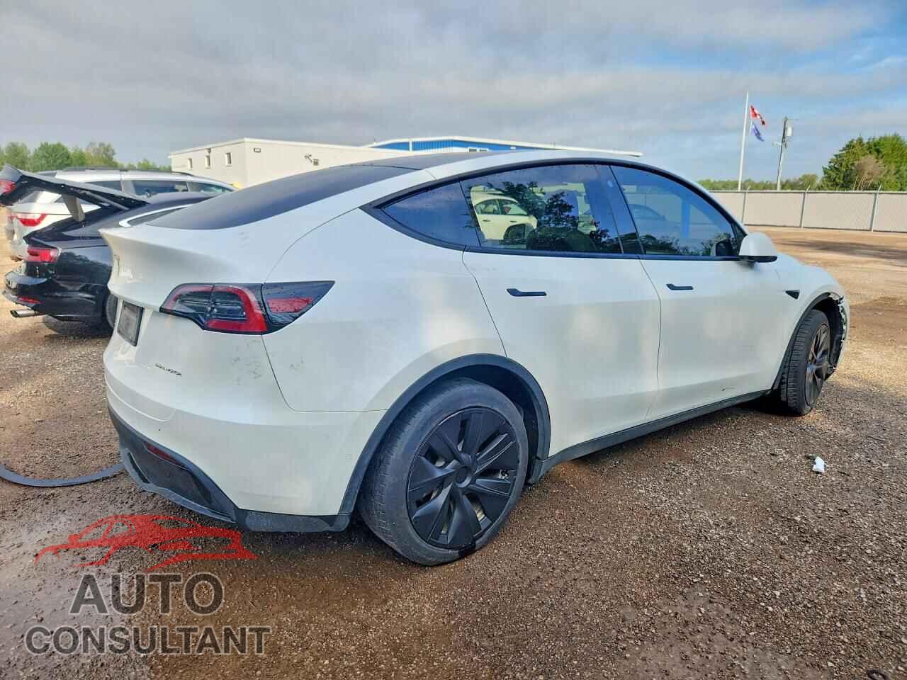 TESLA MODEL Y 2023 - 7SAYGDEE9PF589364