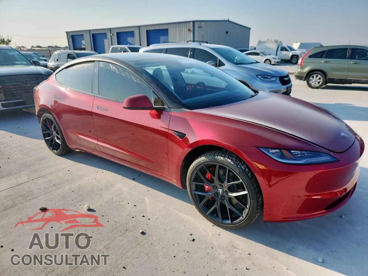 TESLA MODEL 3 2025 - 5YJ3E1EA5SF932074