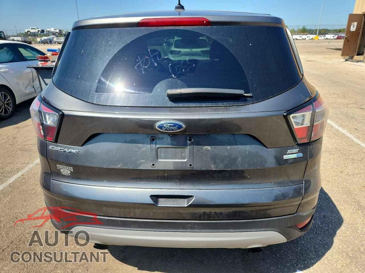 FORD ESCAPE 2017 - 1FMCU9GD2HUC75903