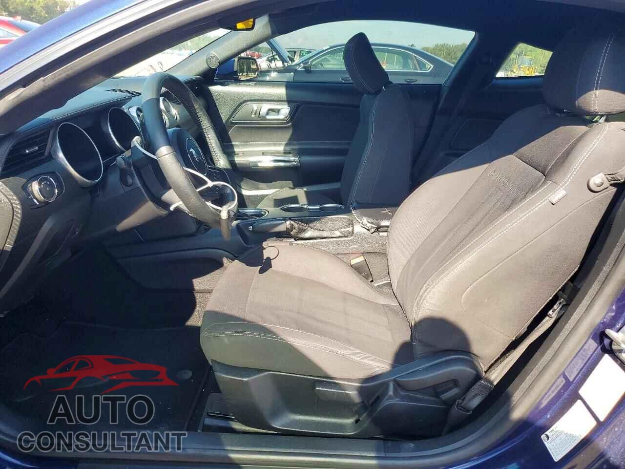FORD MUSTANG 2019 - 1FA6P8TH1K5120181