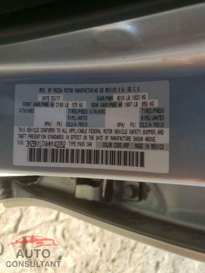 MAZDA 3 2017 - 3MZBN1U74HM142252