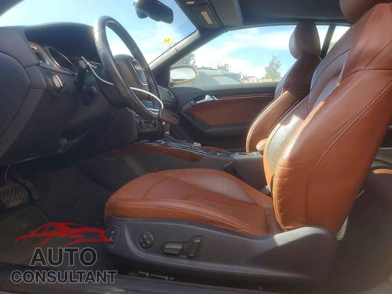 AUDI A5 2010 - WAULFAFH3AN008447