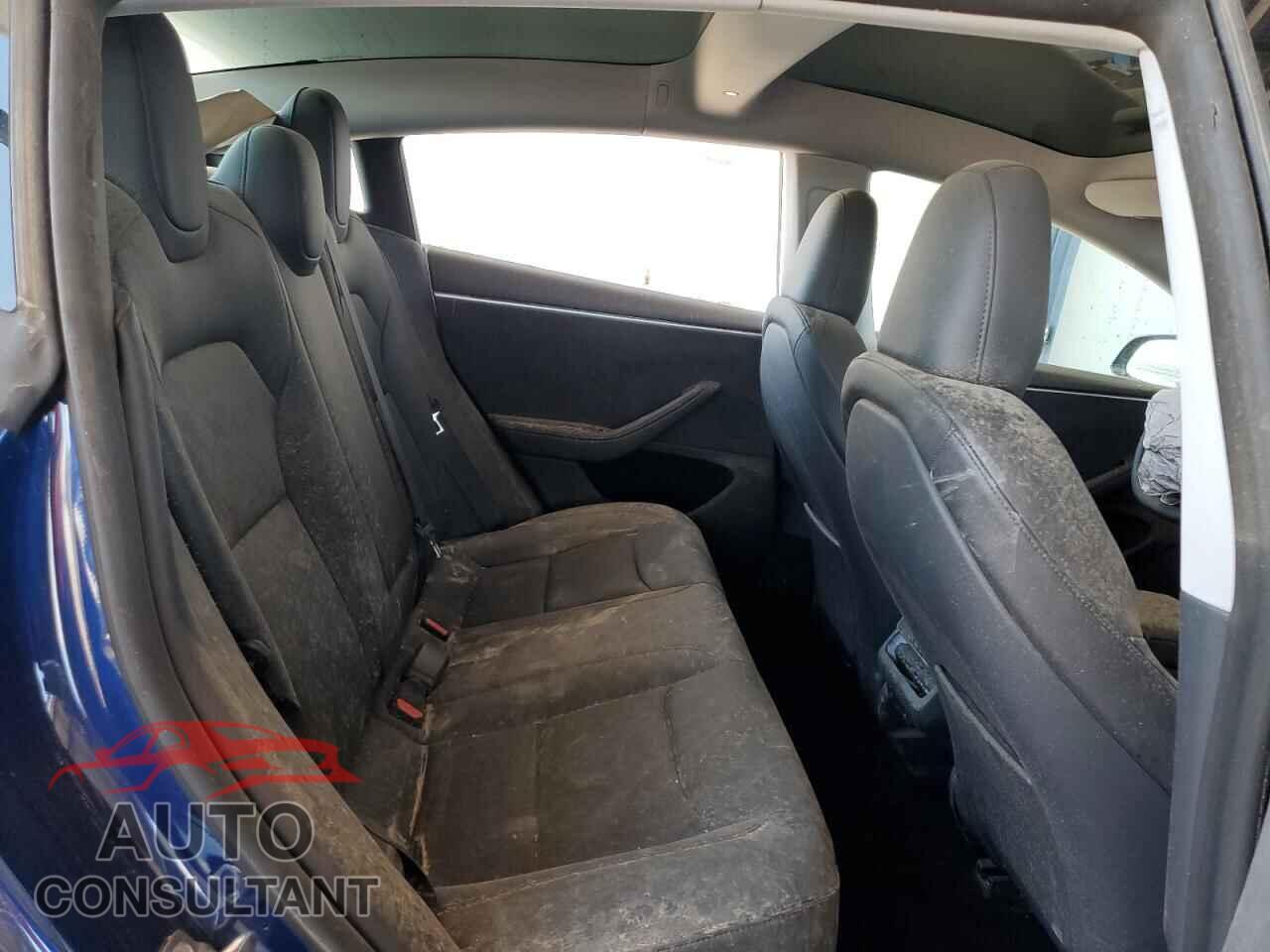 TESLA MODEL 3 2024 - 5YJ3E1EB3RF797695