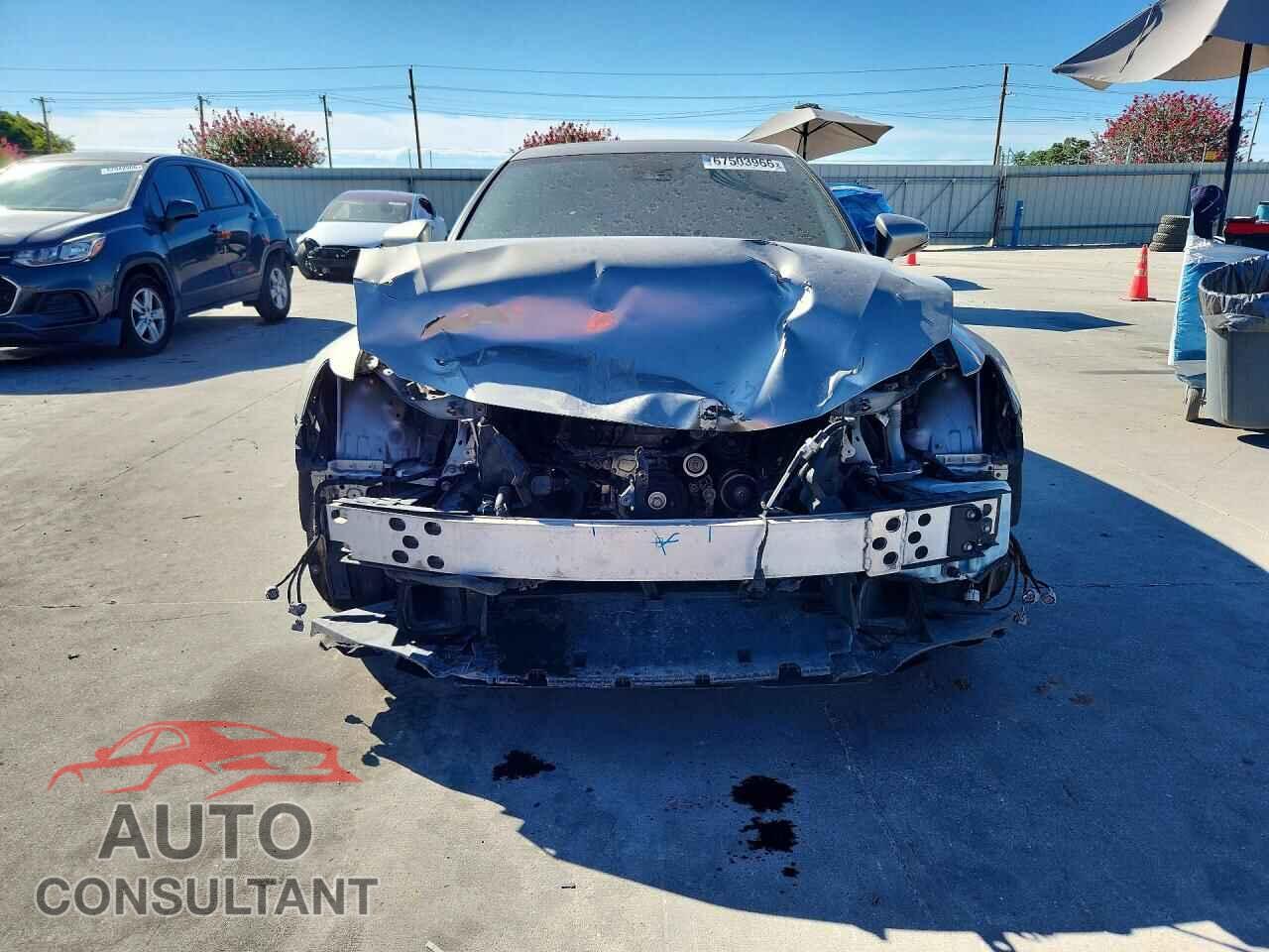 LEXUS IS 2017 - JTHBA1D2XH5051297