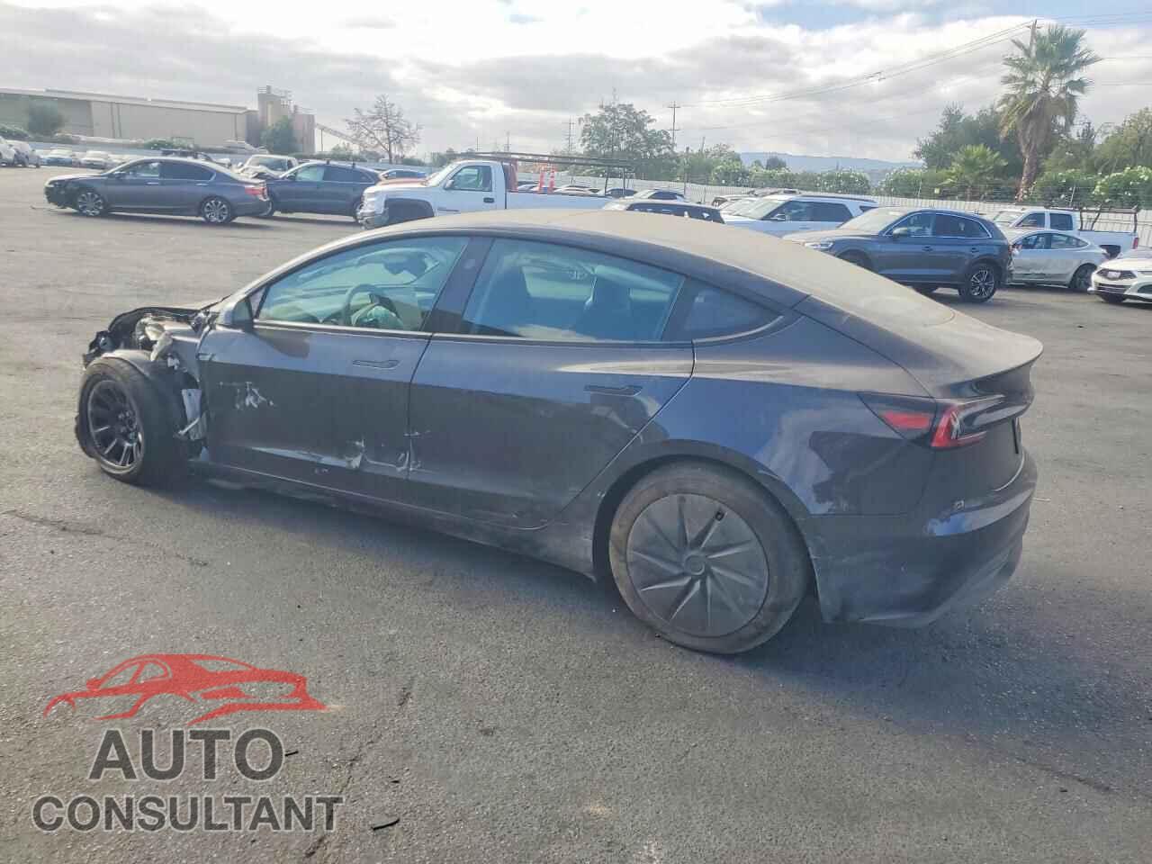 TESLA MODEL 3 2026 - 5YJ3E1EA8TF201673
