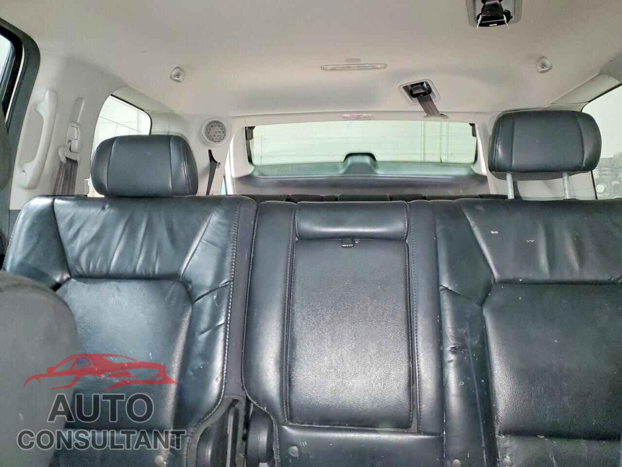 HONDA PILOT 2011 - 5FNYF4H92BB061107