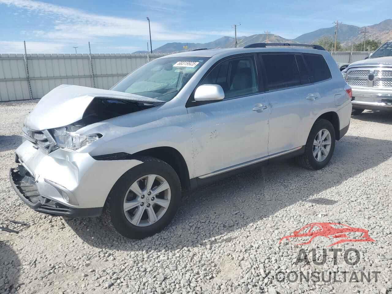 TOYOTA HIGHLANDER 2013 - 5TDBK3EH7DS244749