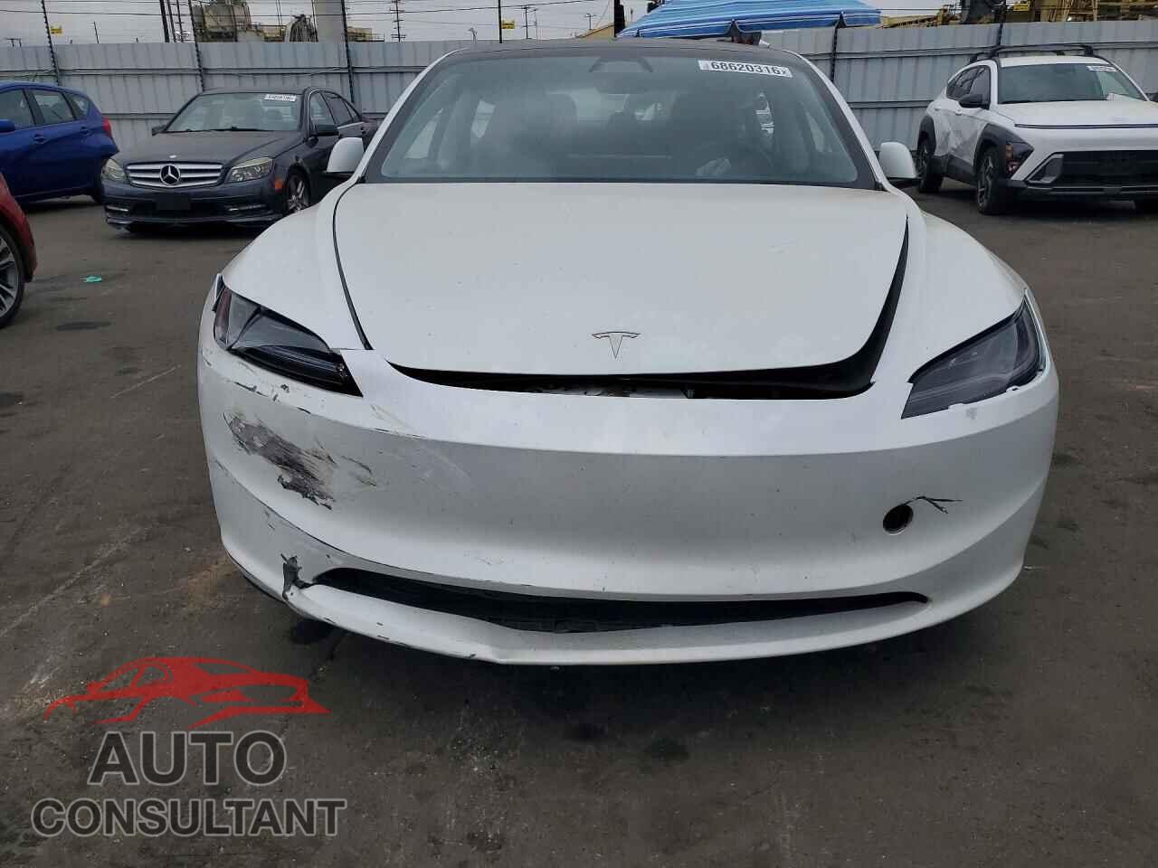 TESLA MODEL 3 2025 - 5YJ3E1EA9SF010584