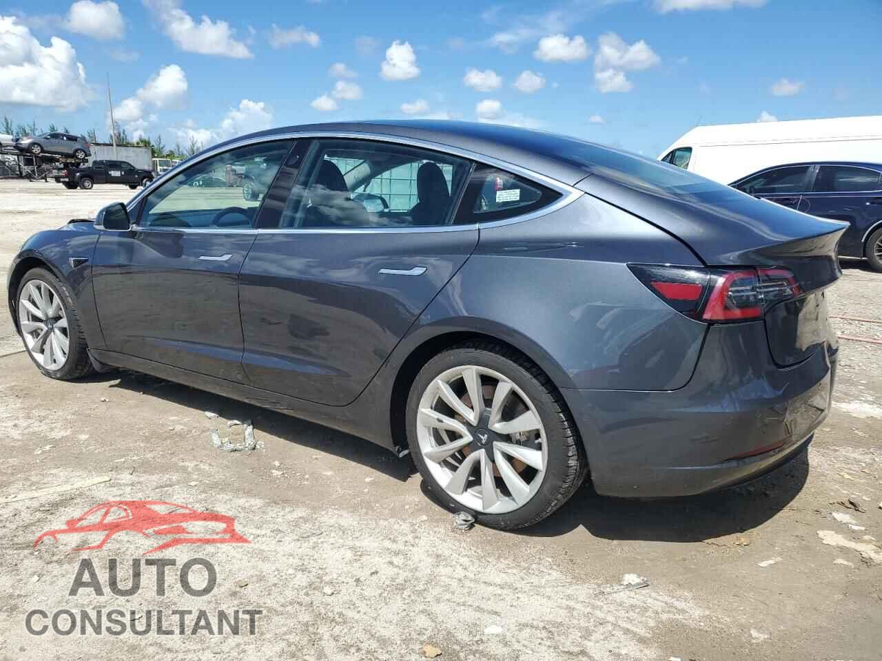 TESLA MODEL 3 2018 - 5YJ3E1EA1JF049216