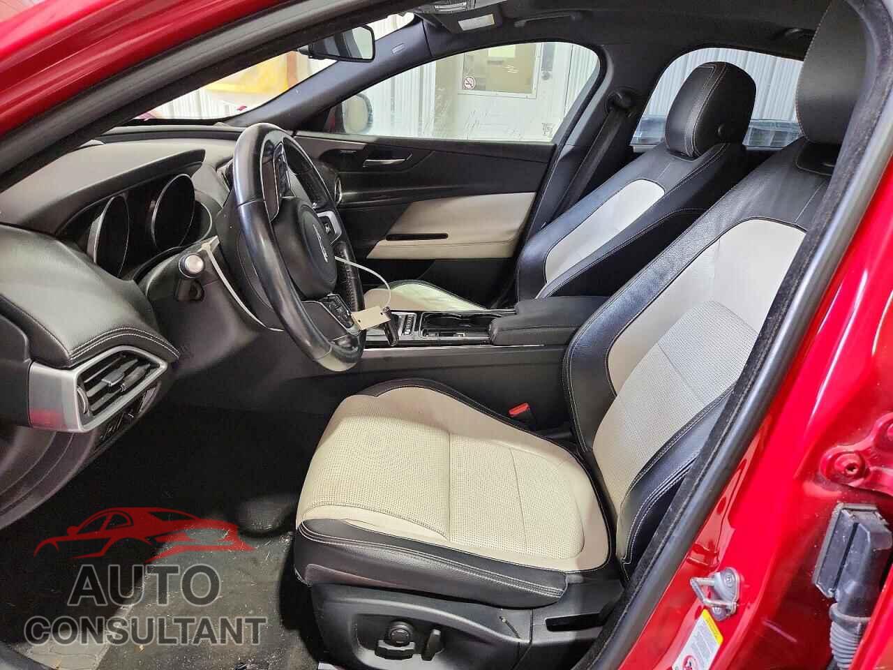 JAGUAR XE 2017 - SAJAL4BV8HA949623
