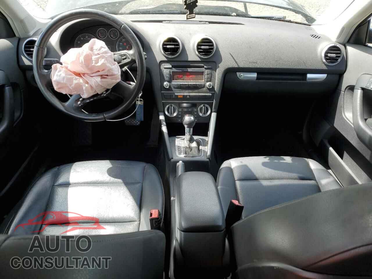 AUDI A3 2012 - WAUBEAFM9CA105500