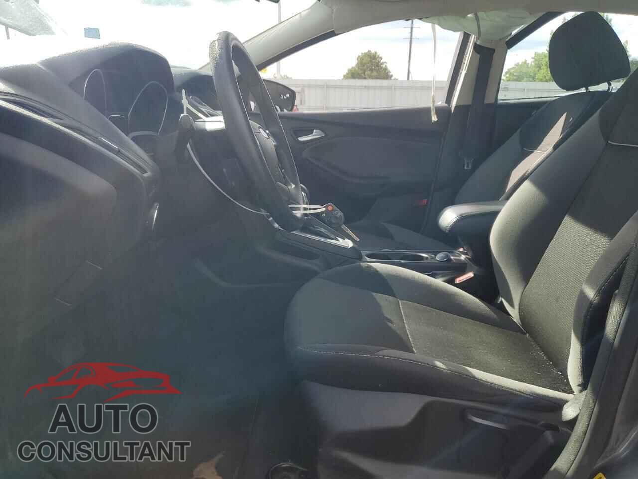 FORD FOCUS 2014 - 1FADP3F2XEL180977