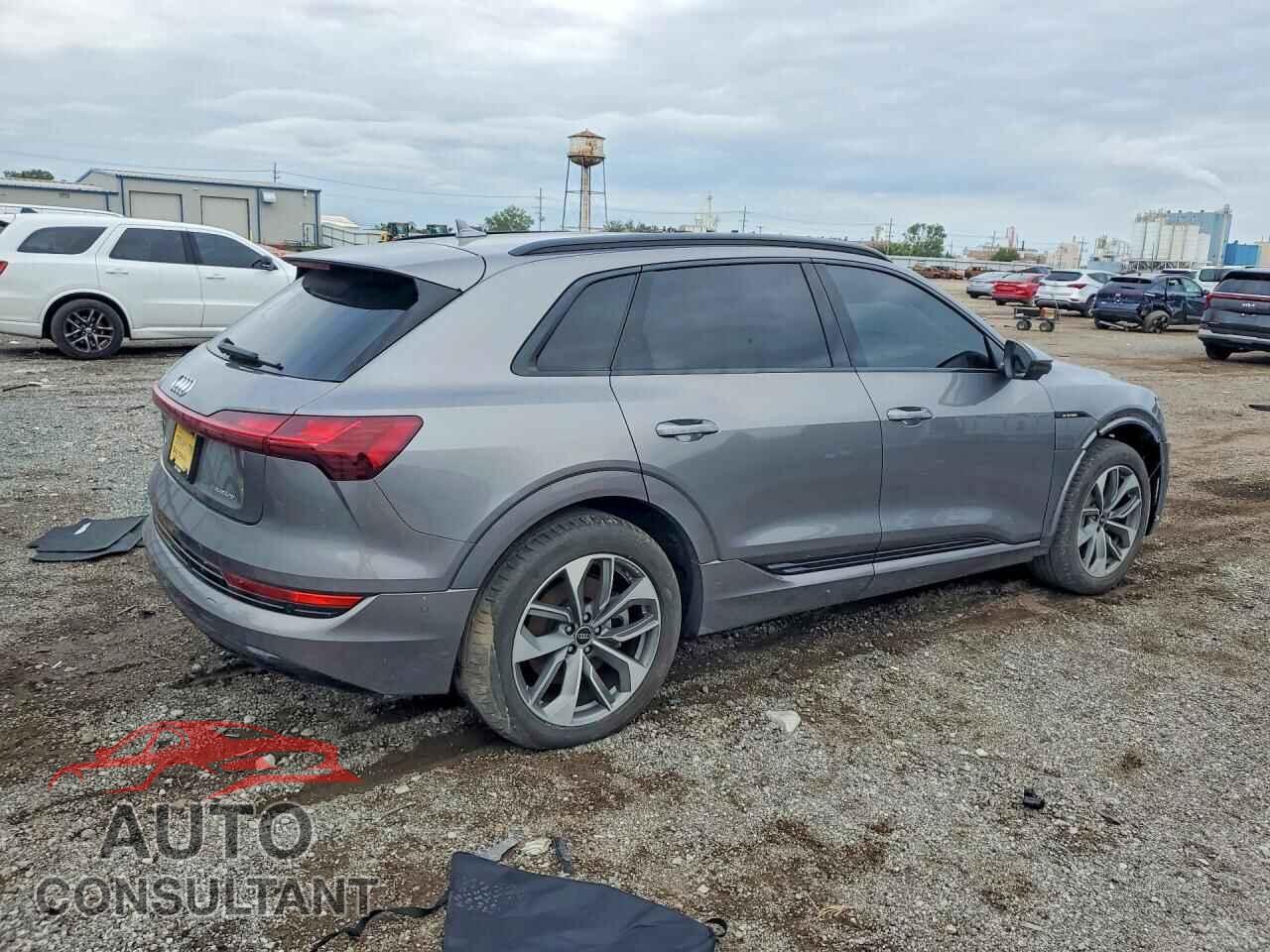 AUDI E-TRON 2021 - WA1LABGE3MB018780