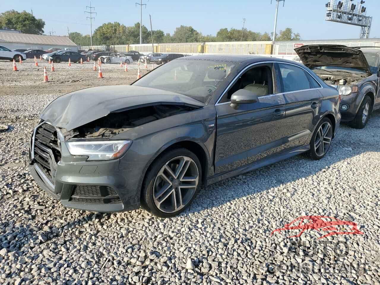 AUDI A3 2018 - WAUGUGFF9J1031425