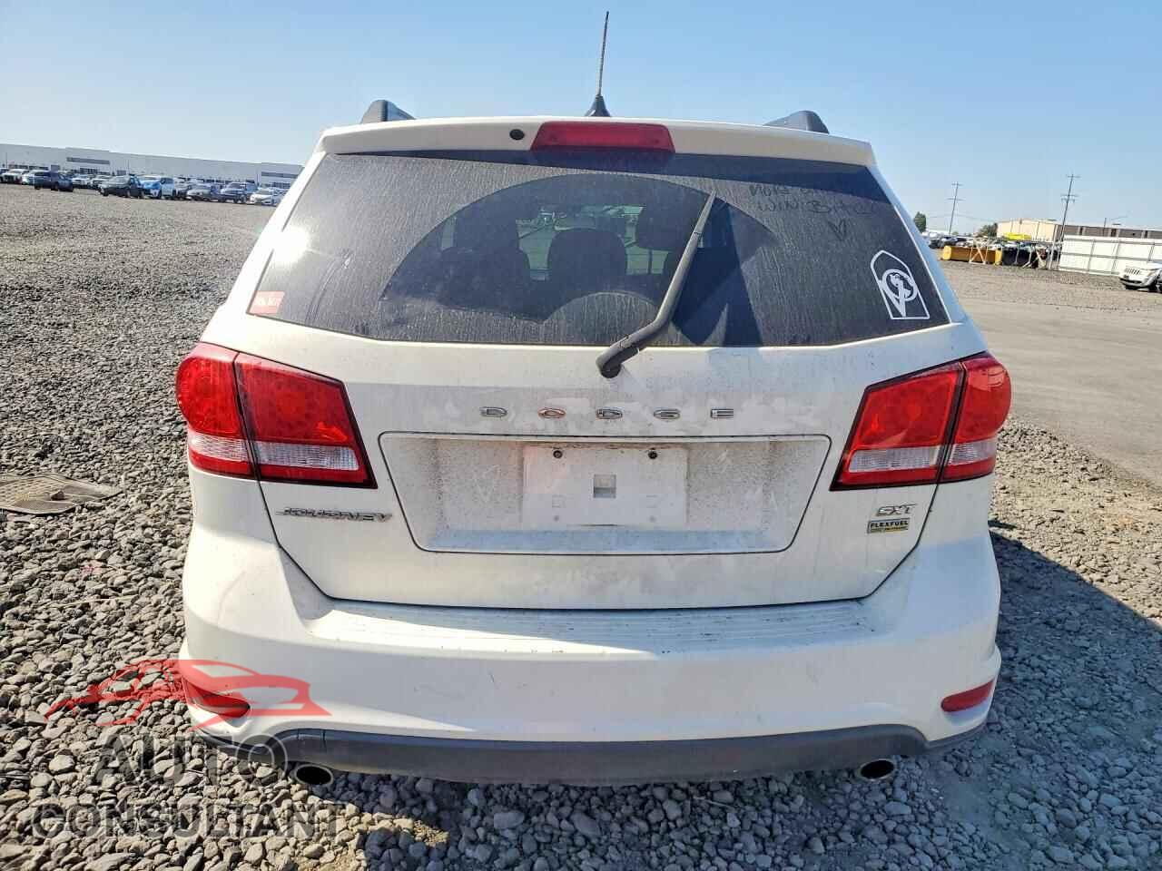 DODGE JOURNEY 2015 - 3C4PDCBG9FT653906