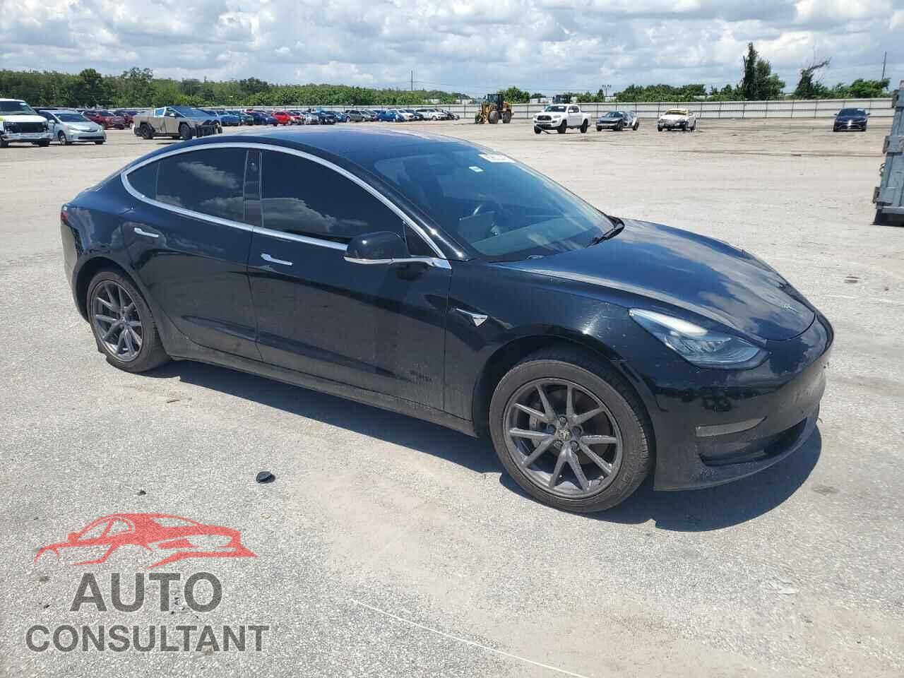 TESLA MODEL 3 2018 - 5YJ3E1EA7JF016057
